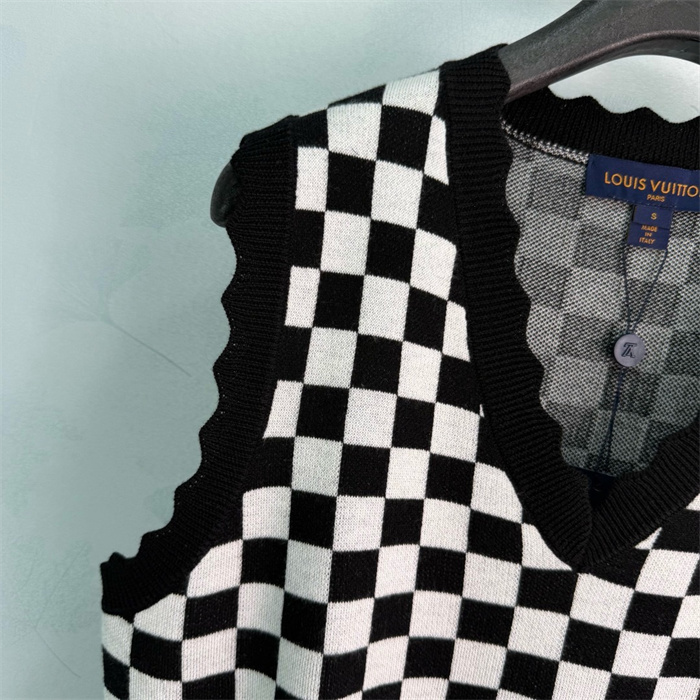 7bbdd9682ceb1cc5f0a31f0cda54bd6a_1786353357_4862.JPG