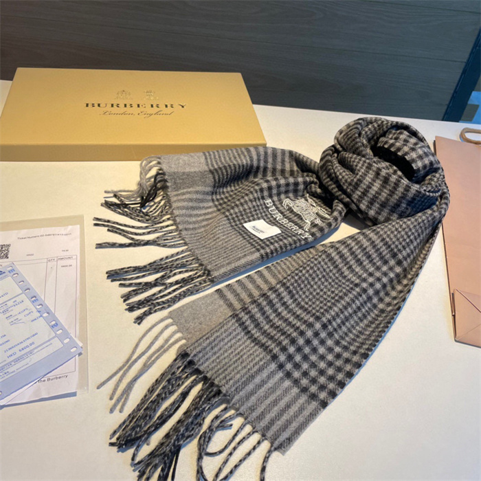 61c261a8273eacf3a805111b6f96a450_1792647317_2927.jpg